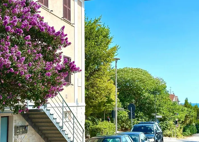S228 - Sirolo, Trilocale A Due Passi Dal Centro